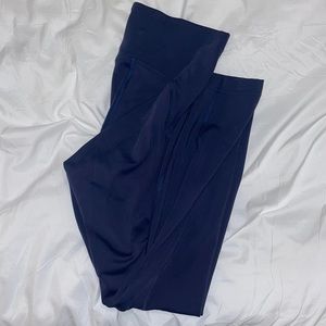 True navy instill Lulu leggings